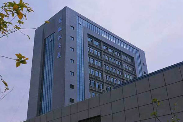 武漢玻璃幕墻價格受地域影響有多大？快來了解